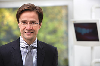 Dr. med. dent. Robert Sütter